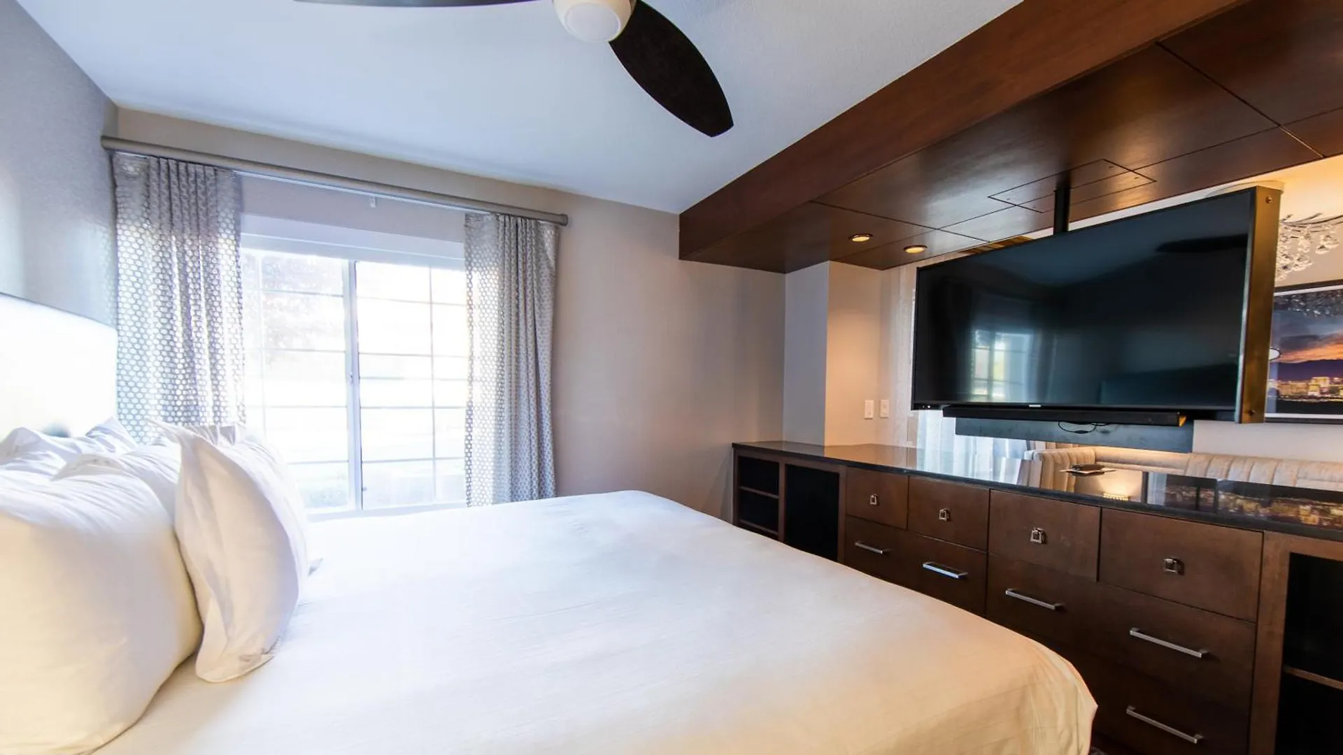 Holiday Inn Club Vacations At Desert Club Resort Las Vegas
