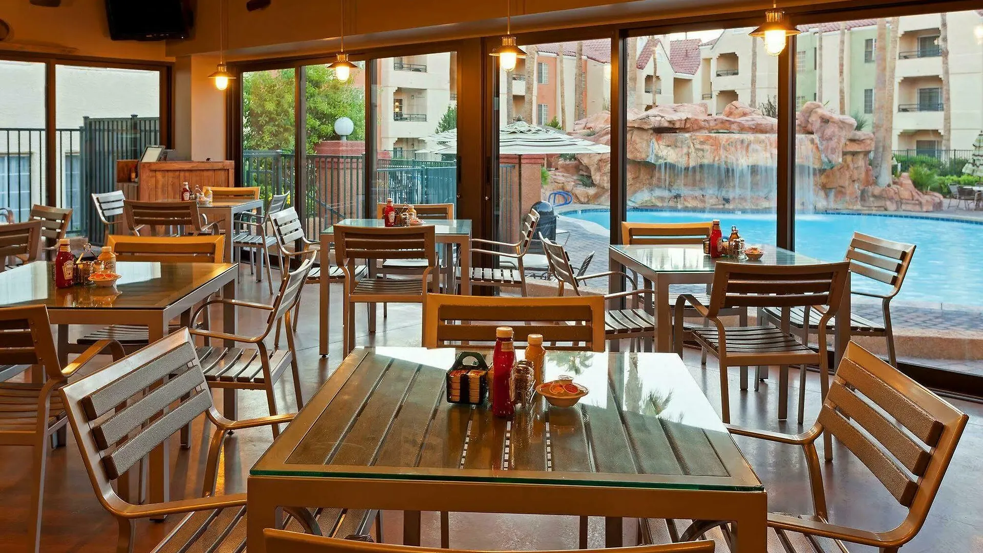 Holiday Inn Club Vacations At Desert Club Resort Las Vegas