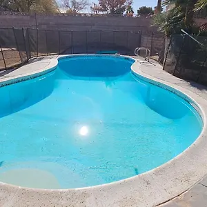 Ranch Sleeps 16ppl Holiday home